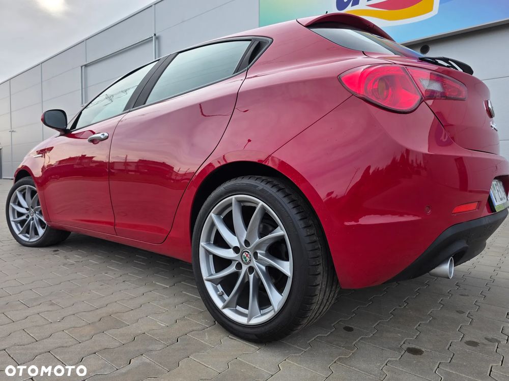 Alfa Romeo Giulietta 1.6 JTDM 16V - 6