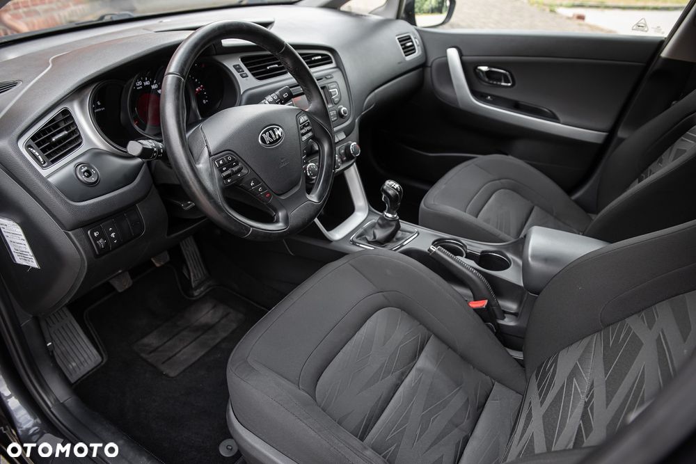 Kia Ceed - 7