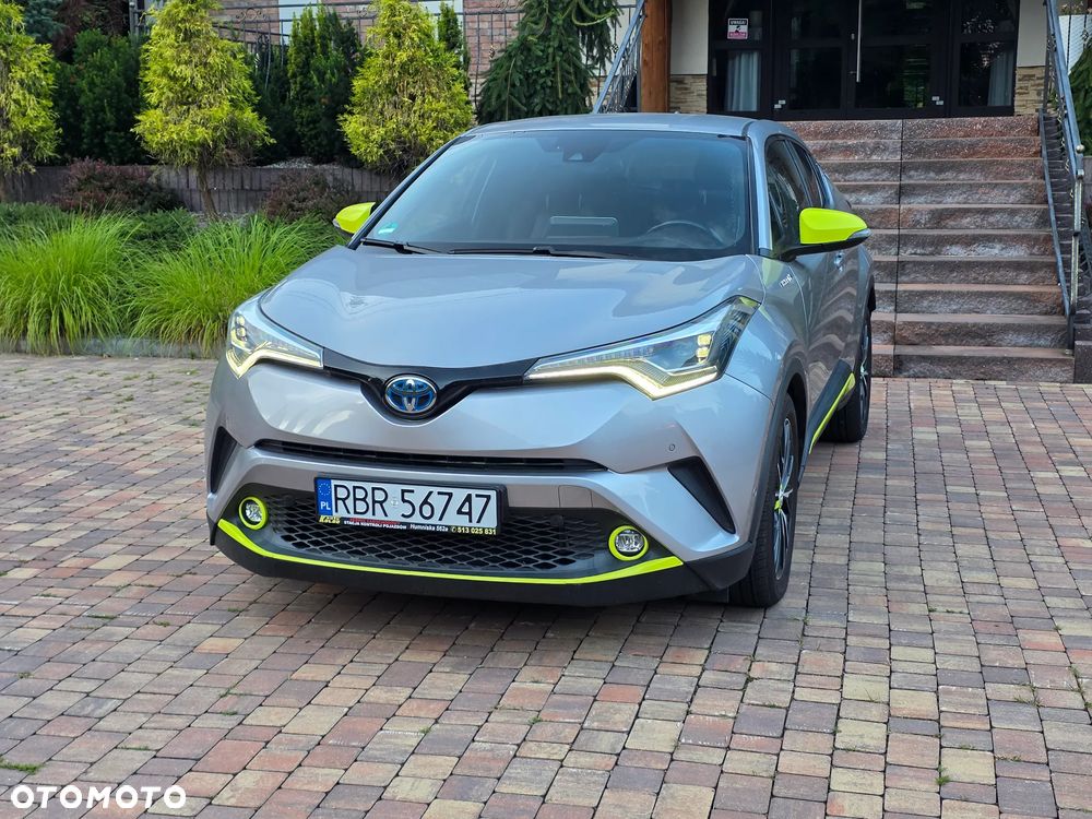 Toyota C-HR 1.8 Hybrid Neon Lime powered by JBL - 10