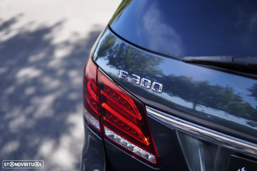 Mercedes-Benz E 300 Bluetec Hybrid Avantgarde - 18