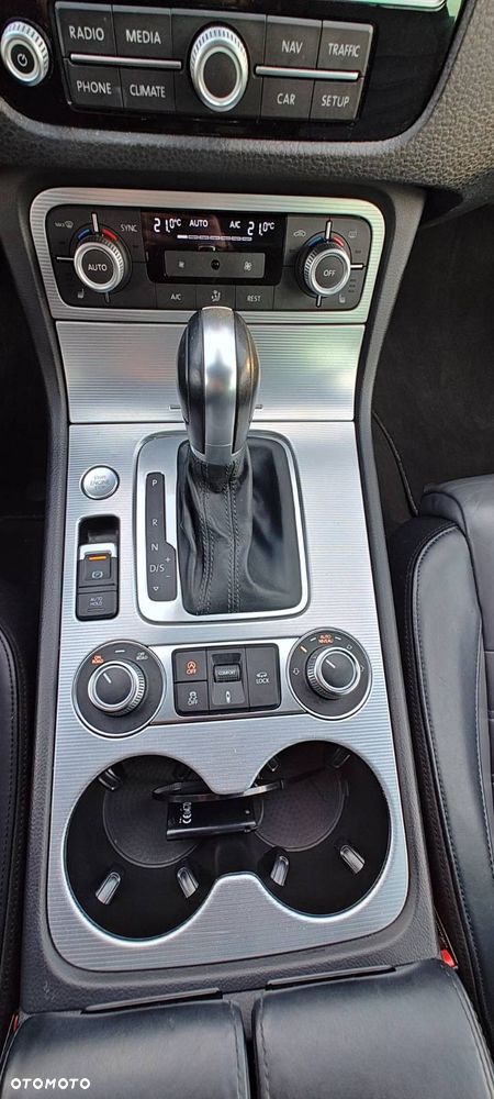 Volkswagen Touareg 3.0 V6 TDI BMT Perfectline R-Style - 20