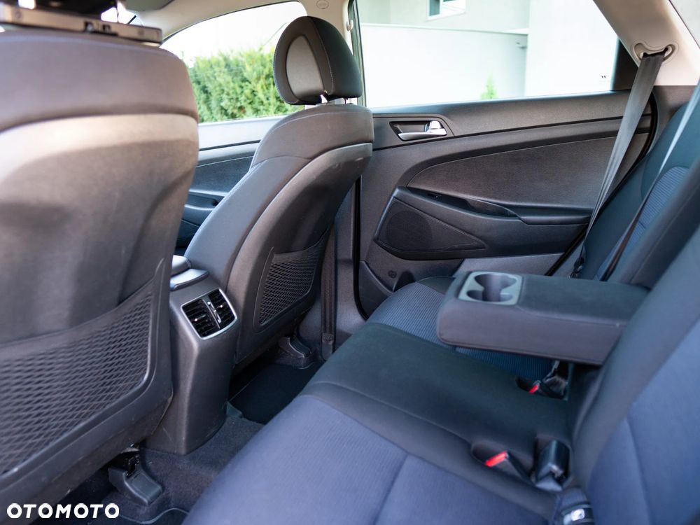 Hyundai Tucson 1.6 GDI BlueDrive Comfort 2WD - 32
