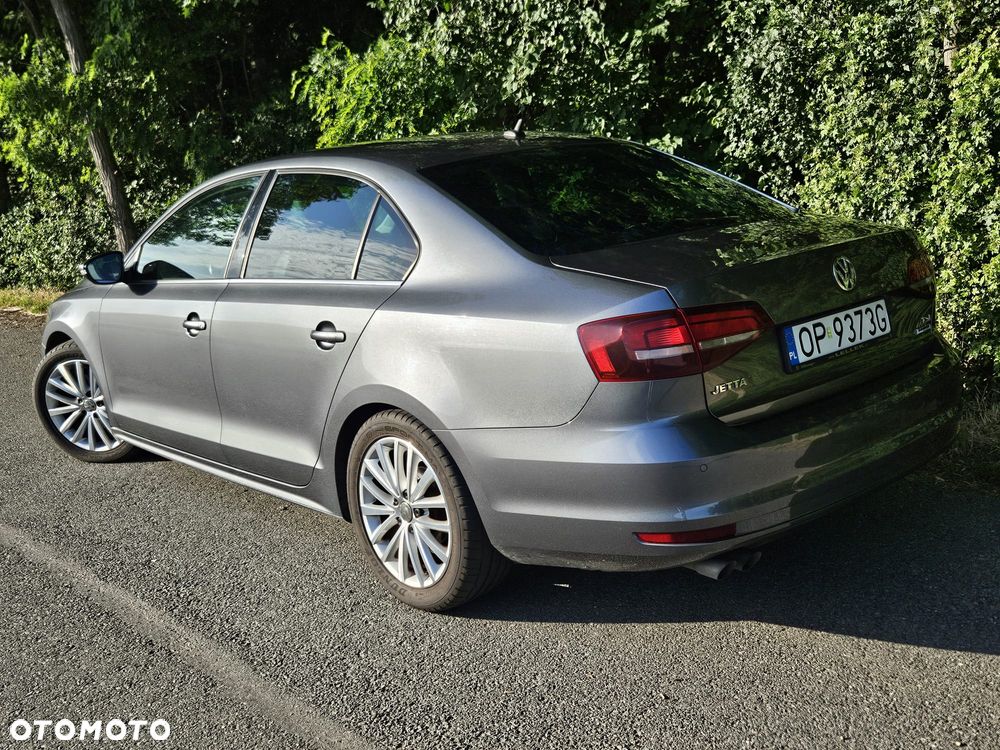 Volkswagen Jetta - 5
