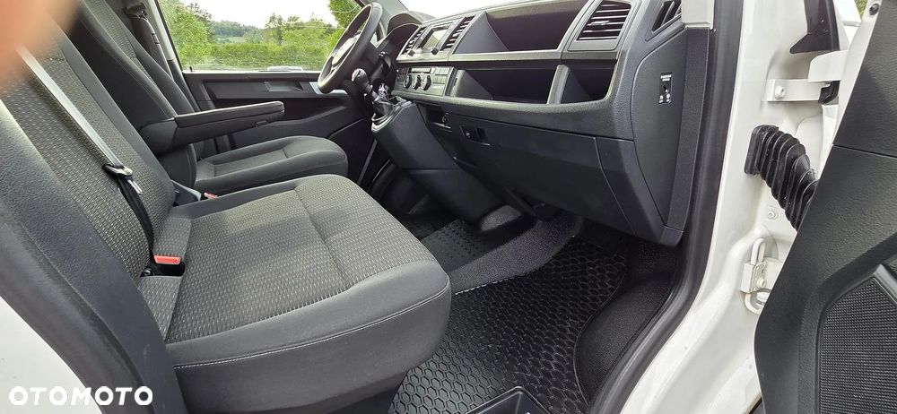 Volkswagen Caravelle 2.0 TDI L2 Comfortline 4Motion - 6