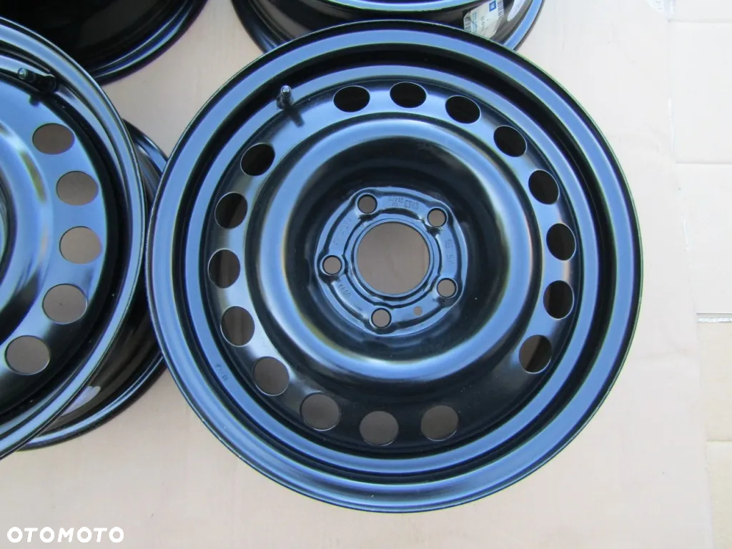 4x NOWE Felgi 15 Opel Meriva A B Zafira A Astra H III Vectra B / 6j 5x110 ET43 - 10