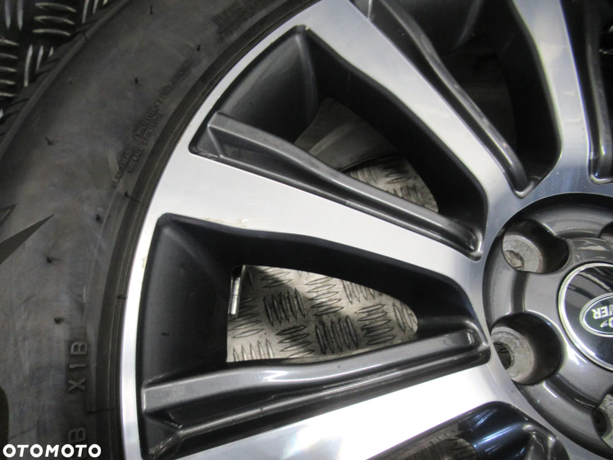 Koła Land Rover Range Rover Velar Discovery Sport Freelander II 8Jx19 et45 5x108 - 7