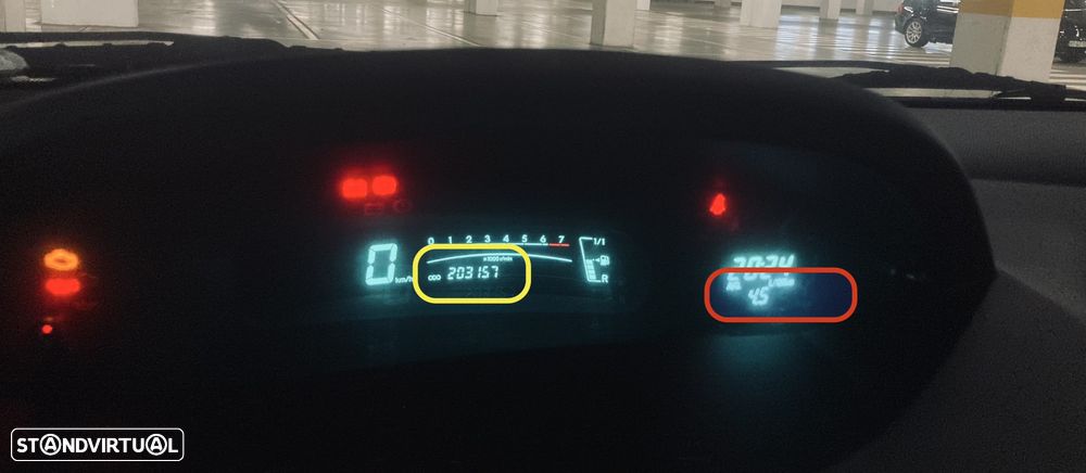 Toyota Yaris 1.0 VVT-i - 2
