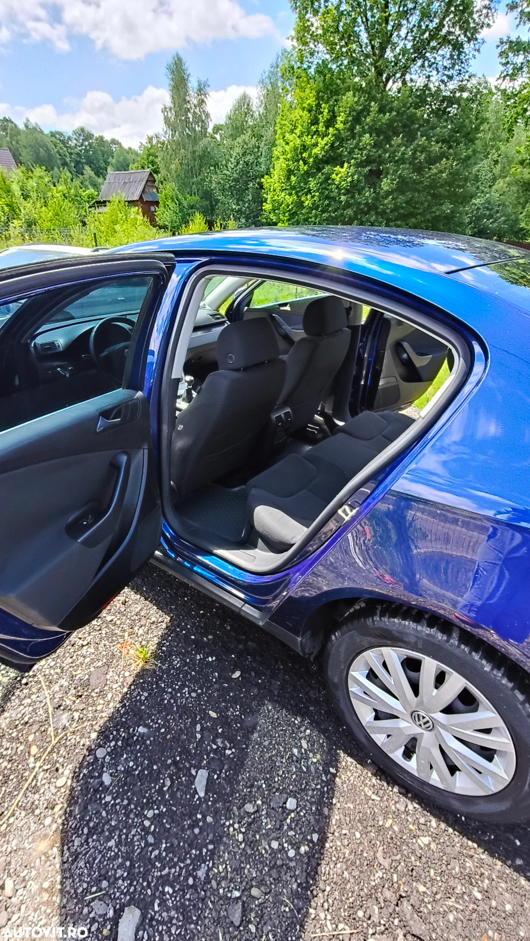 Volkswagen Passat 2.0 TDI Comfortline - 8