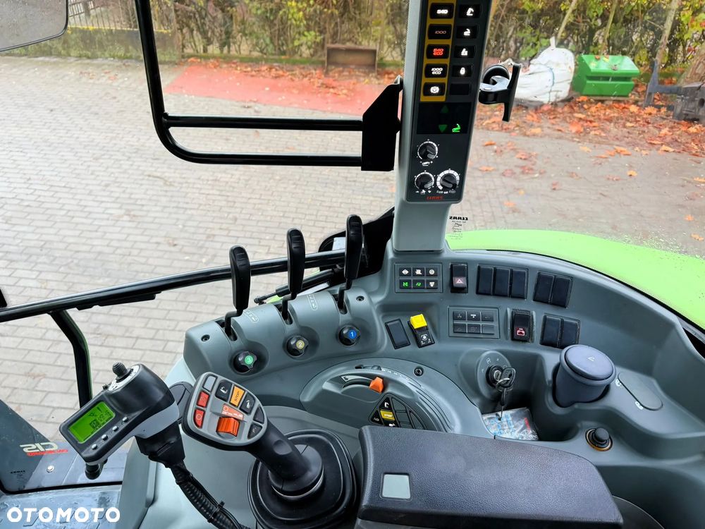 Claas Arion 440 - 22