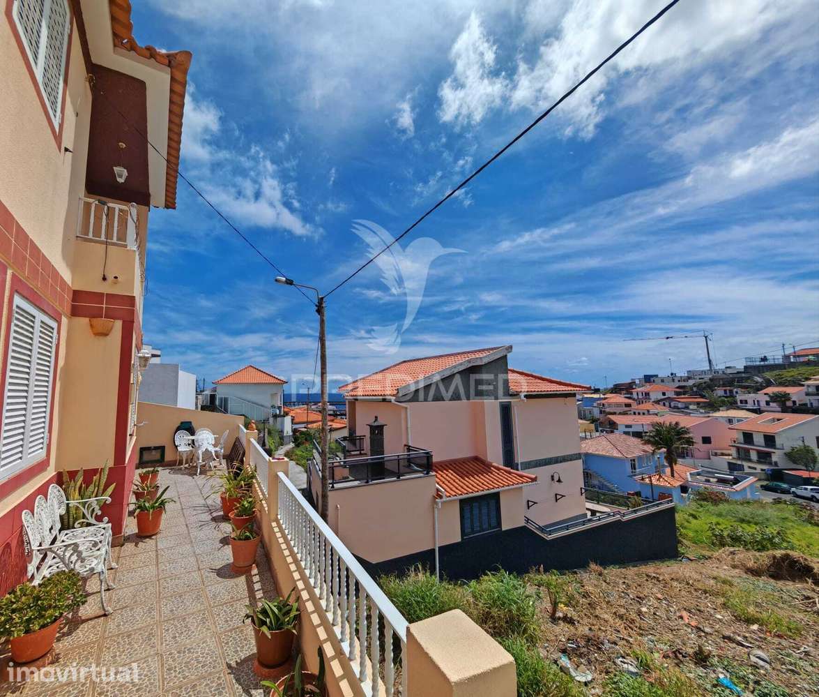 Moradia T3 com Excelente Localização Situada no Caniçal - Grande imagem: 3/22
