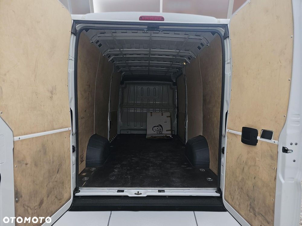Citroën Jumper 35+ L4H2 2,2 BlueHDi 165KM S&S - 11