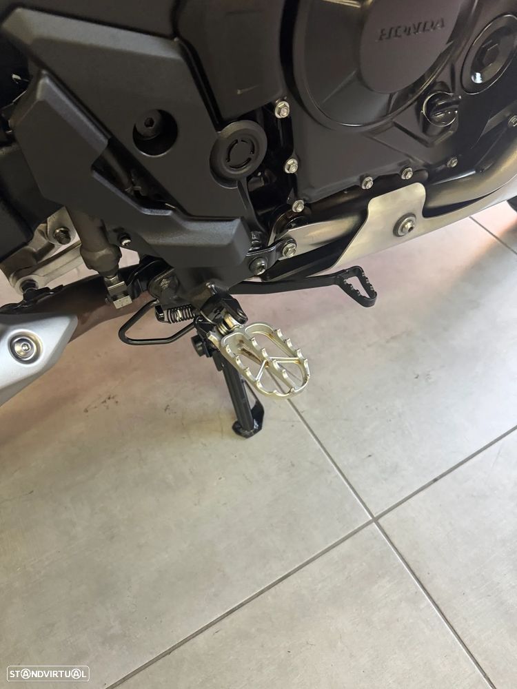Honda Transalp 750 ABS COM EXTRAS - 13