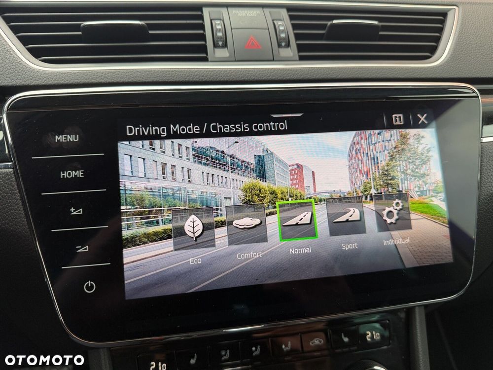 Skoda Superb 2.0 TDI SCR L&K DSG - 34