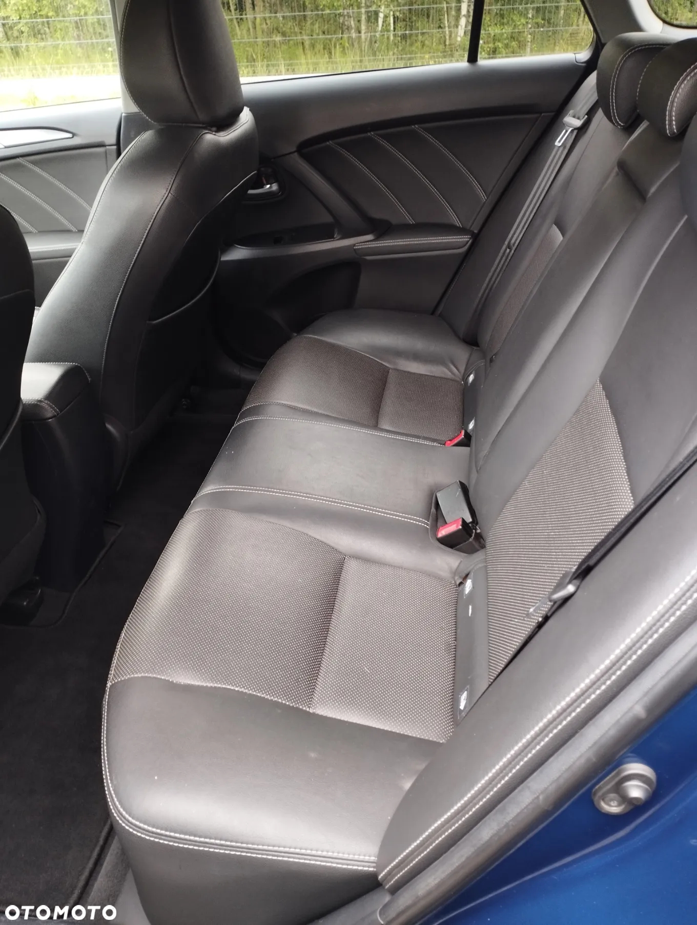 Toyota Avensis 2.0 Premium MS - 20