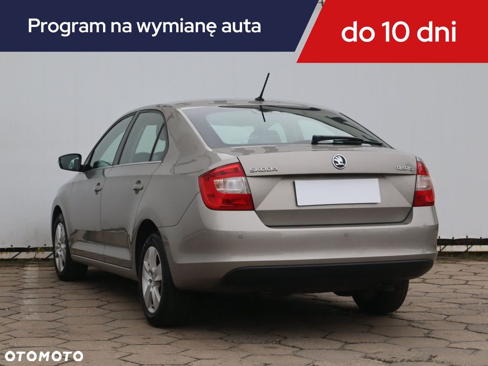 Skoda RAPID - 6