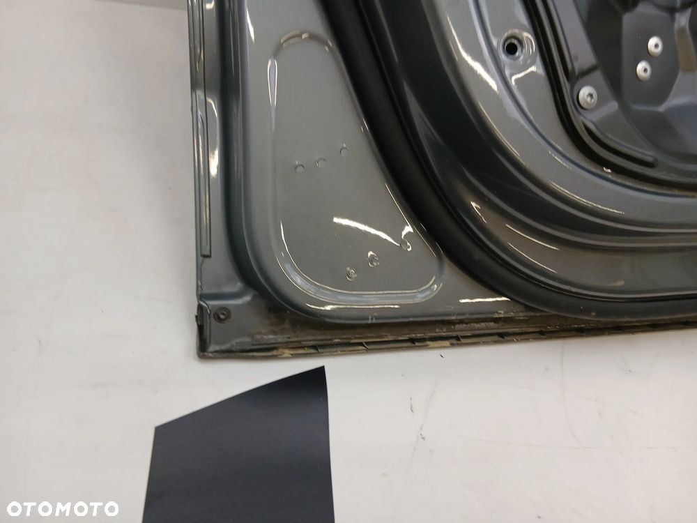 Drzwi przód przednie lewe VW Passat B6 - 11