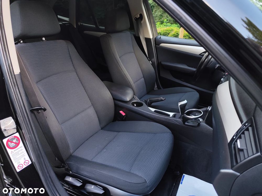 BMW X1 sDrive18d xLine - 35