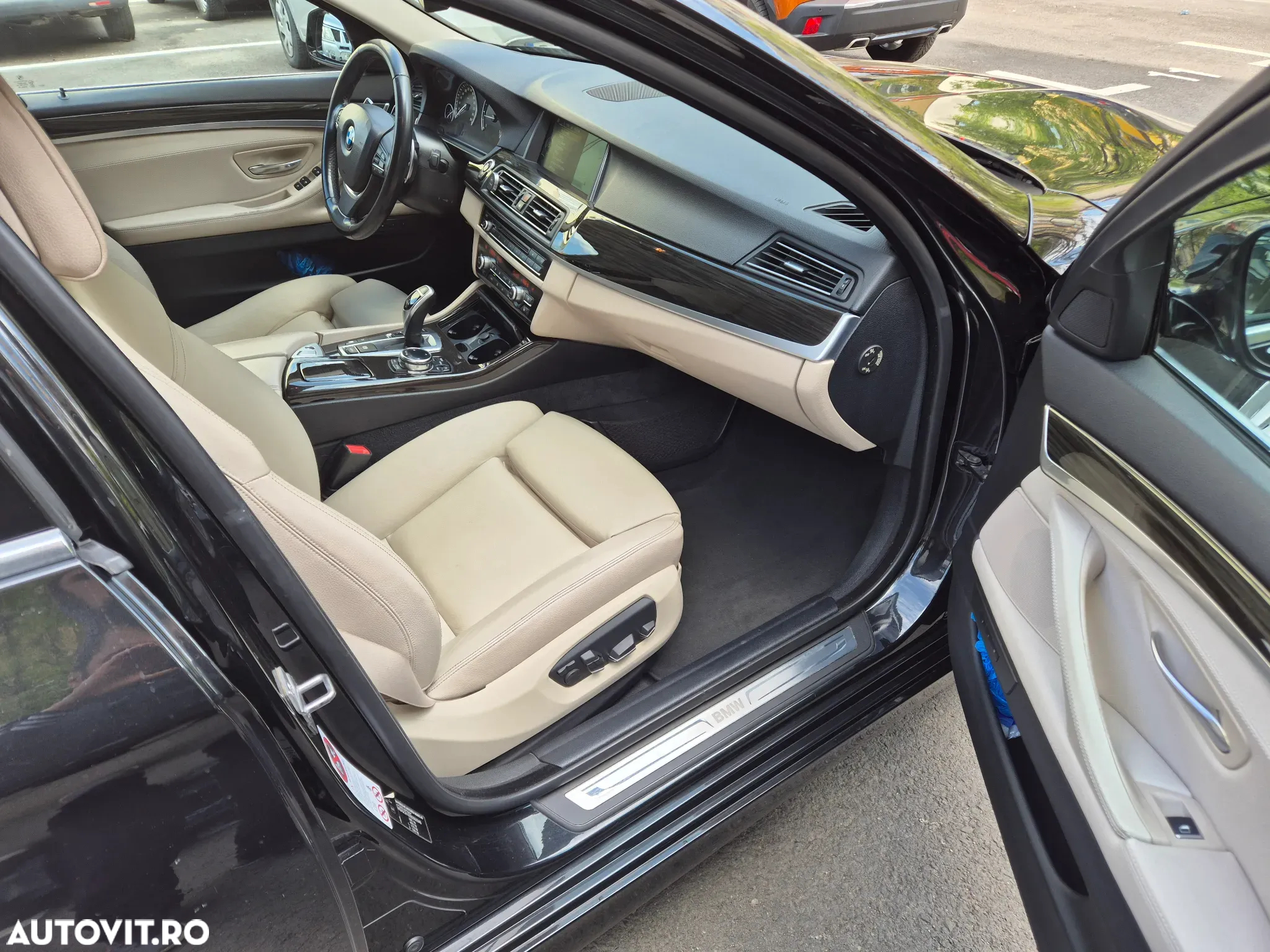 BMW Seria 5 525d xDrive AT - 6