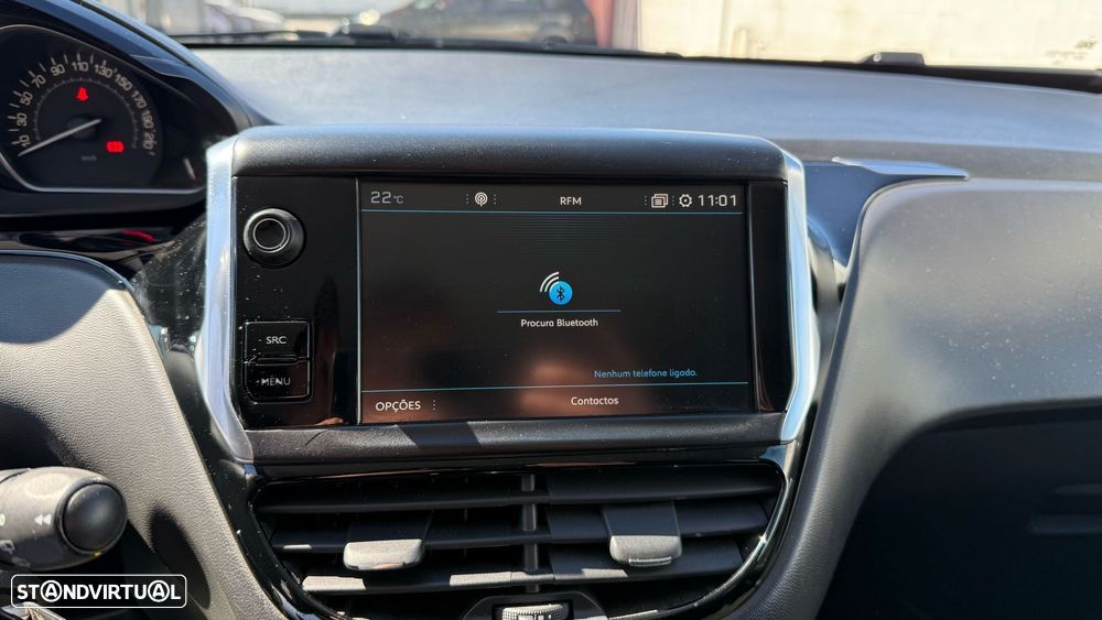 Peugeot 208 1.5 BlueHDi Signature - 30