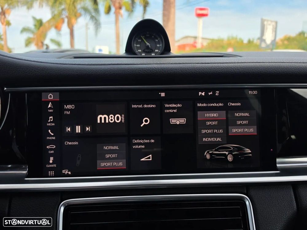 Porsche Panamera 4 E-Hybrid - 25