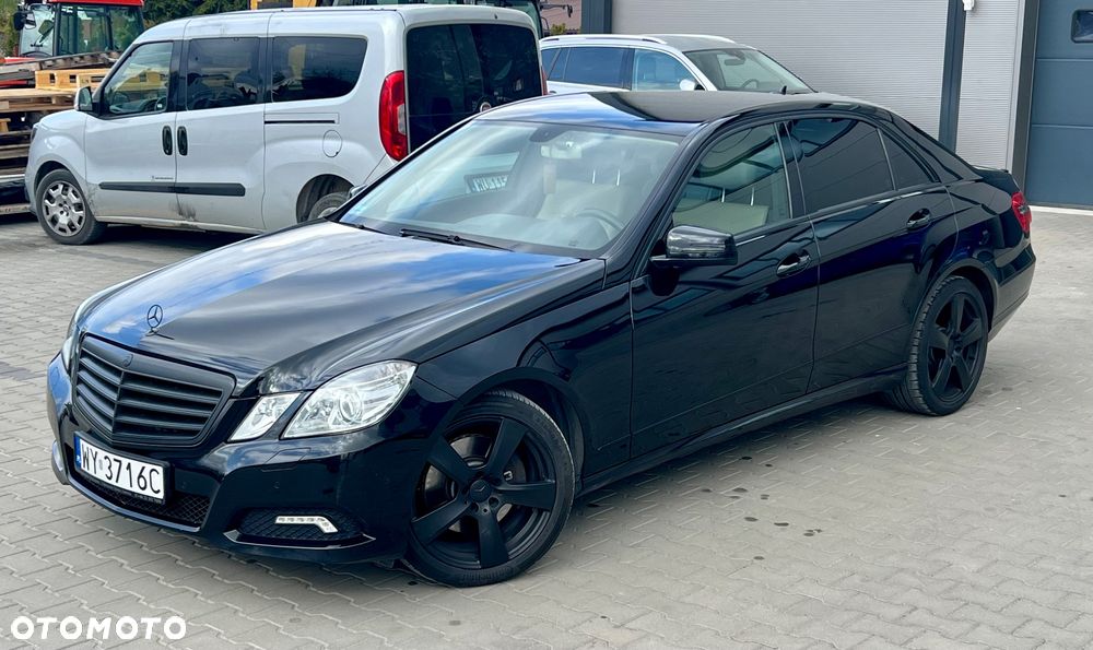 Mercedes-Benz Klasa E 250 CDI 4-Matic BlueEff Avantgarde - 30