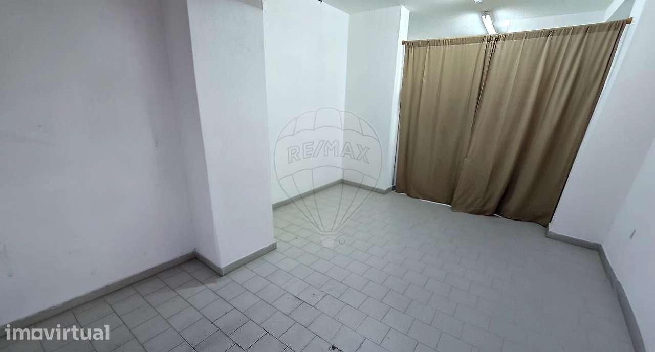 Garagem  para venda - Grande imagem: 2/6