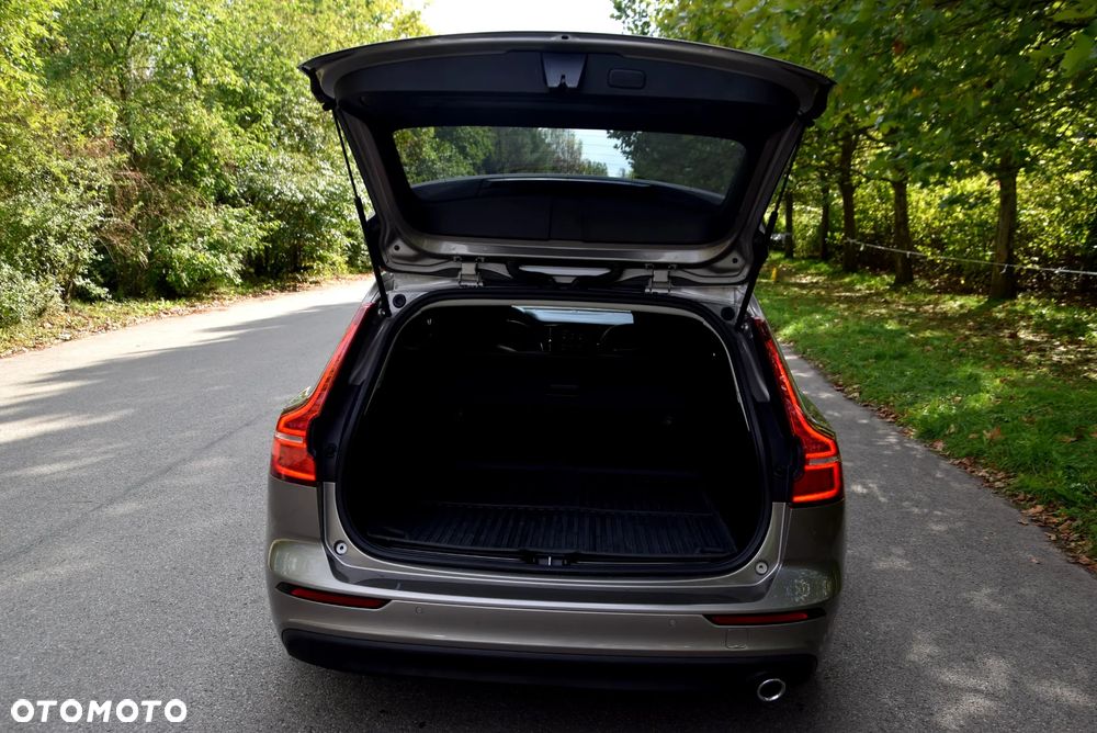 Volvo V60 D3 Momentum Pro - 11