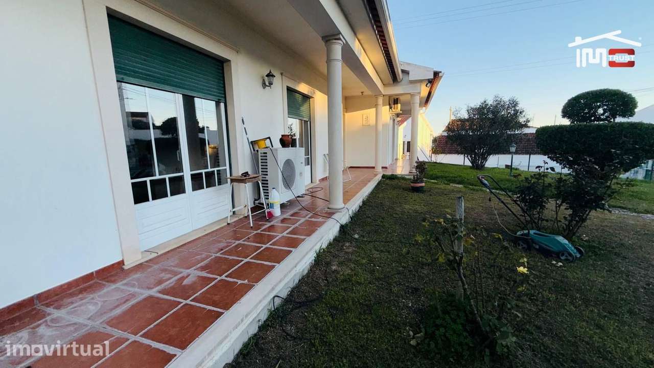 Negócio de Alto Potencial: Moradias T3 + T4 em Terreno de 13.000 m²... - Grande imagem: 3/39