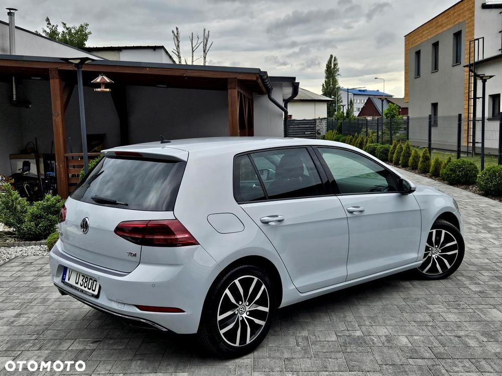 Volkswagen Golf 1.6 TDI SCR Comfortline - 12