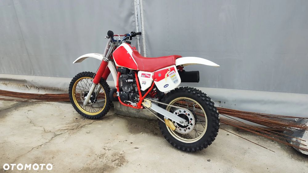 Yamaha YZ - 4