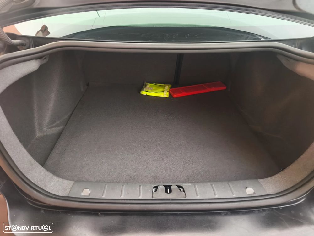 Volvo S40 1.6 D Nível 2 - 21