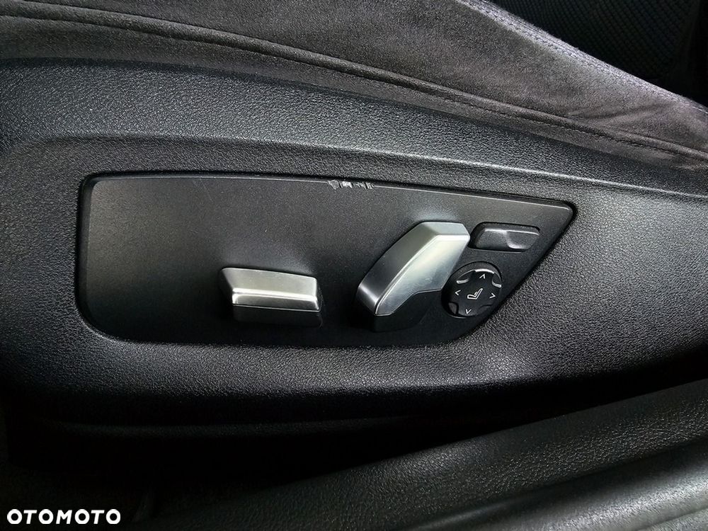 BMW Seria 5 - 35