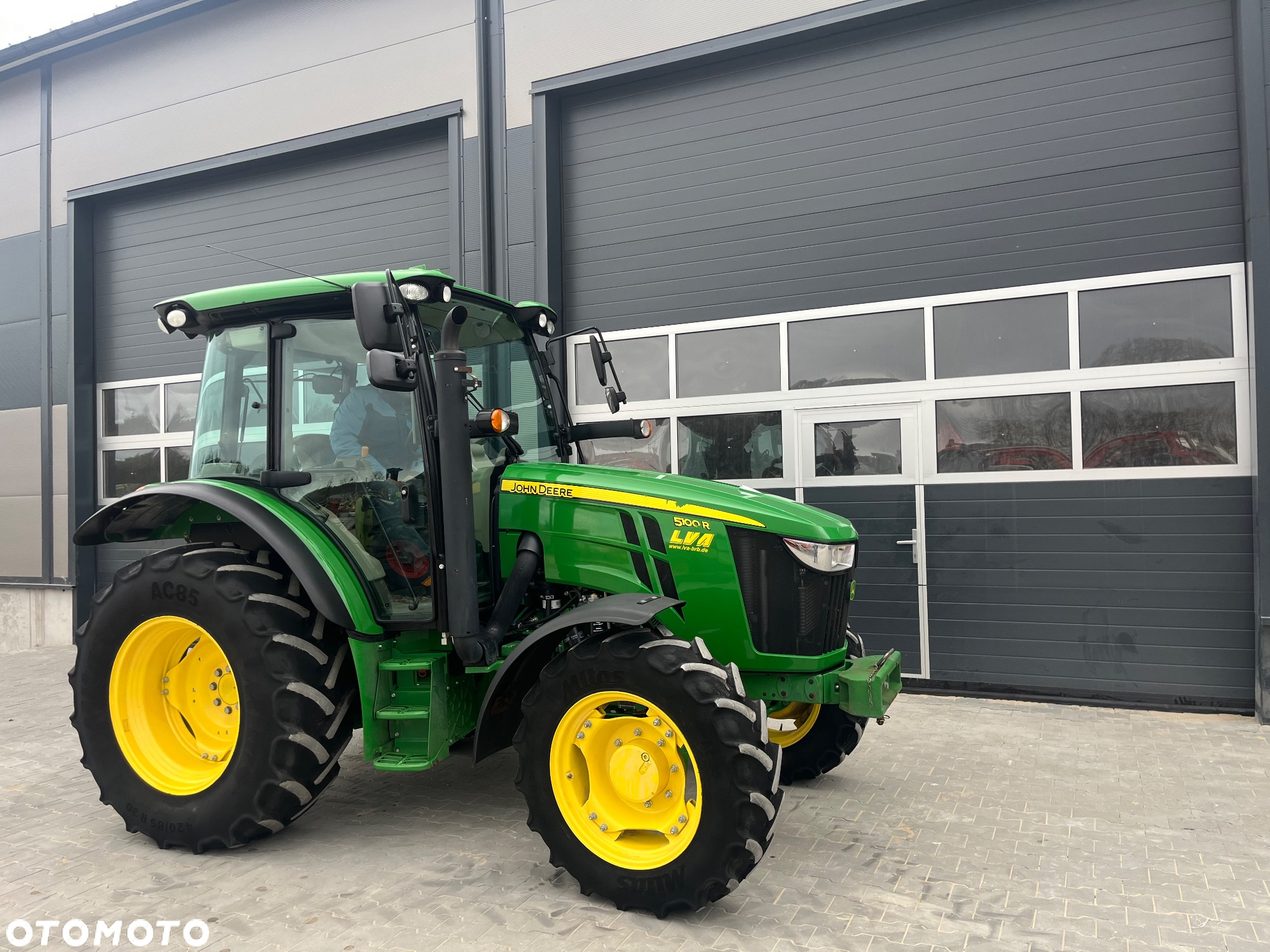 John Deere 5100r - 2