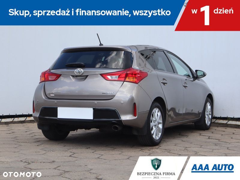 Toyota Auris - 7