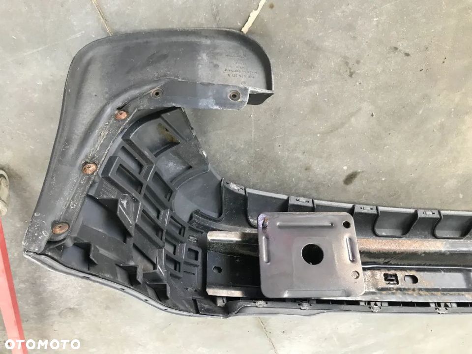 Zderzak tylny Volkswagen Vw Caddy 3 belka ślizg wzmocnienie III 03-15r 2K0807421 - 15