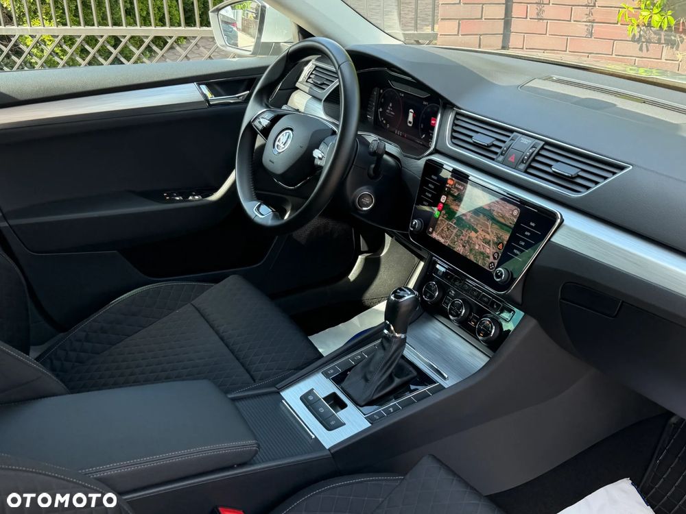 Skoda Superb 2.0 TDI SCR Ambition DSG - 13