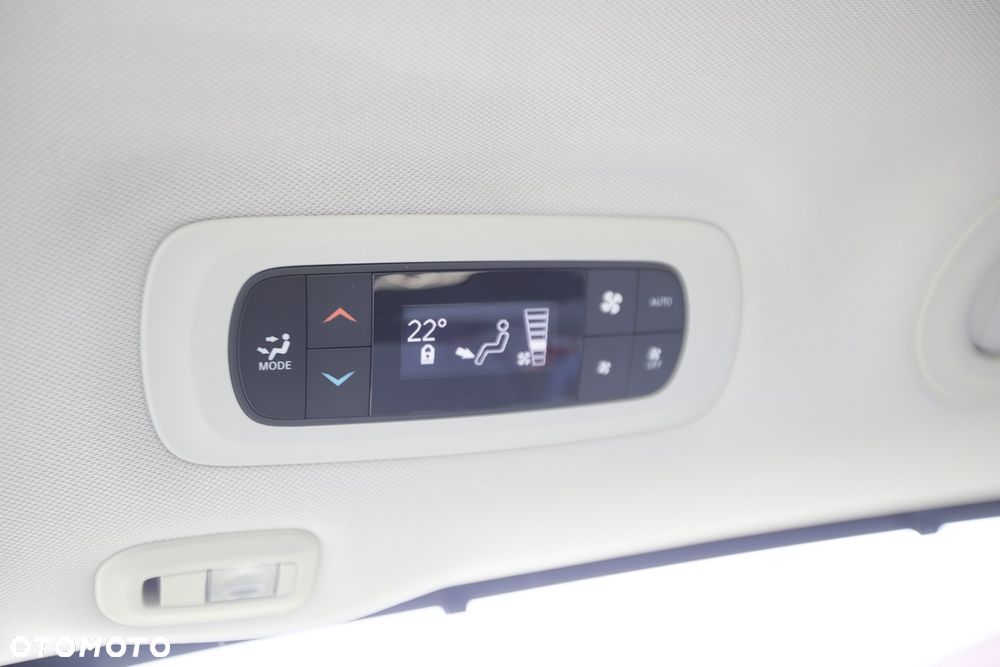 Chrysler Pacifica - 37