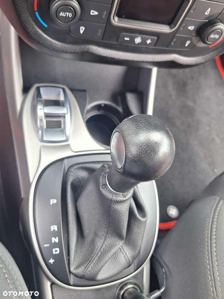 Alfa Romeo Mito 1.4 TB MultiAir Distinctive S&S TCT - 8