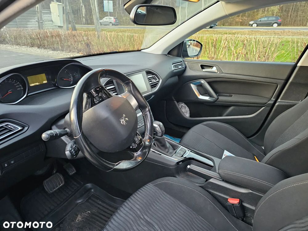 Peugeot 308 1.6 BlueHDi Active S&S EAT6 - 7