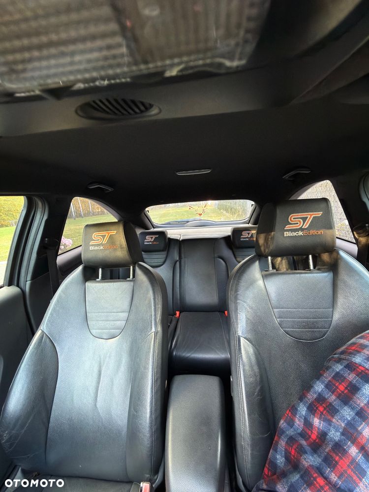 Ford Focus - 10