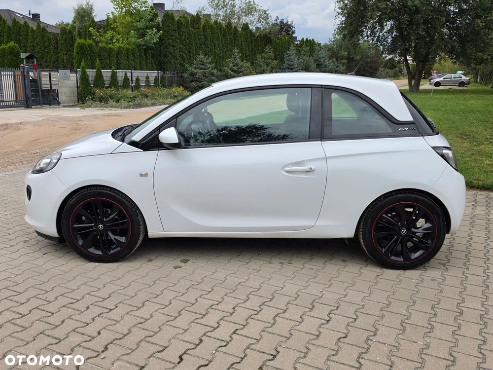 Opel Adam 1.2 Black Jack S&S - 19