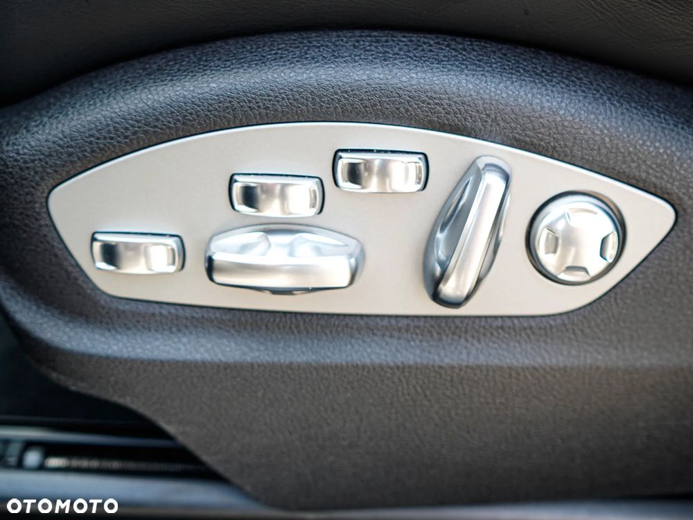 Porsche Macan Standard - 24