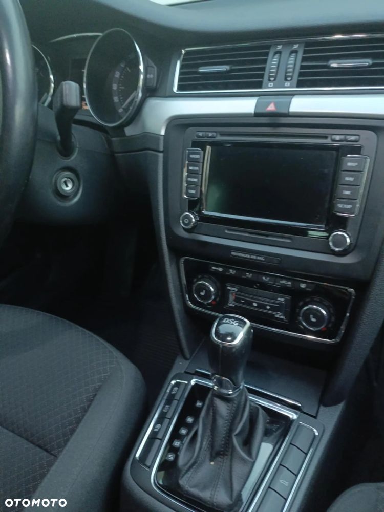 Skoda Superb 2.0 TDI Ambition DSG - 11