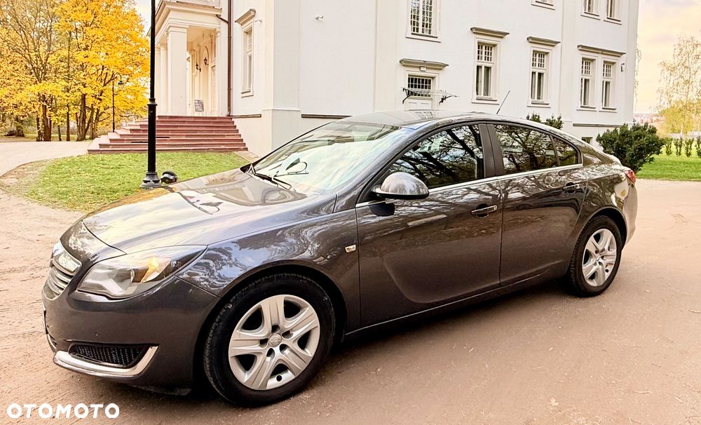 Opel Insignia - 1