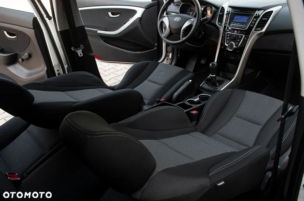 Hyundai i30 1.4 Comfort - 25