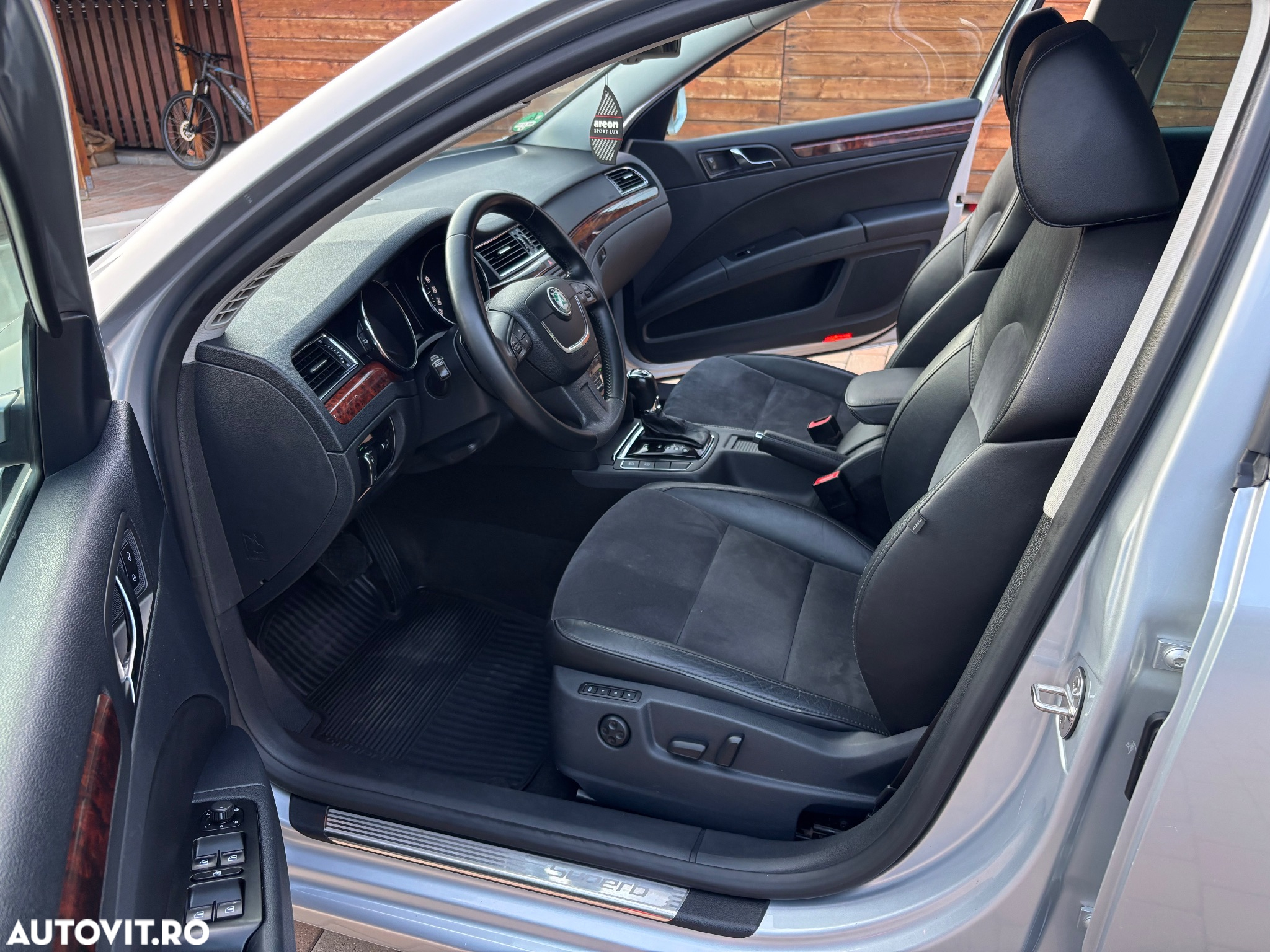 Skoda Superb 2.0 TDI 4x4 DSG Elegance - 7