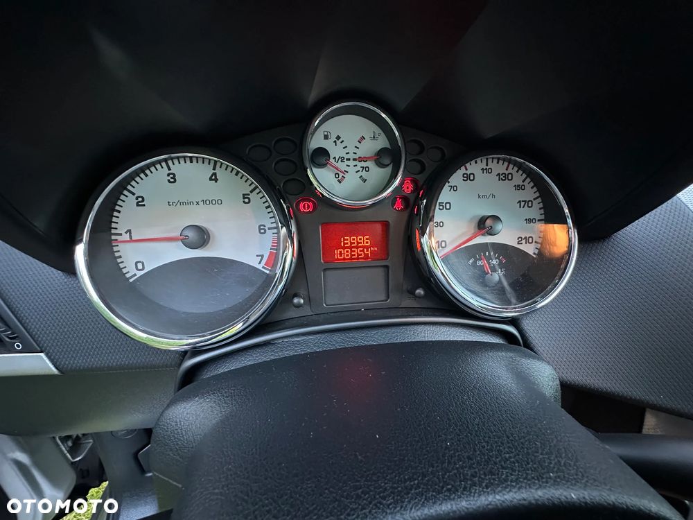 Peugeot 207 1.6 VTi Premium - 23