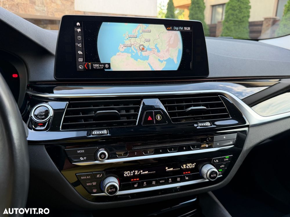 BMW Seria 5 520d Aut. - 9