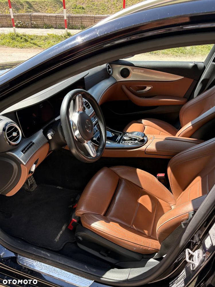 Mercedes-Benz Klasa E 200 4-Matic 9G-TRONIC - 7