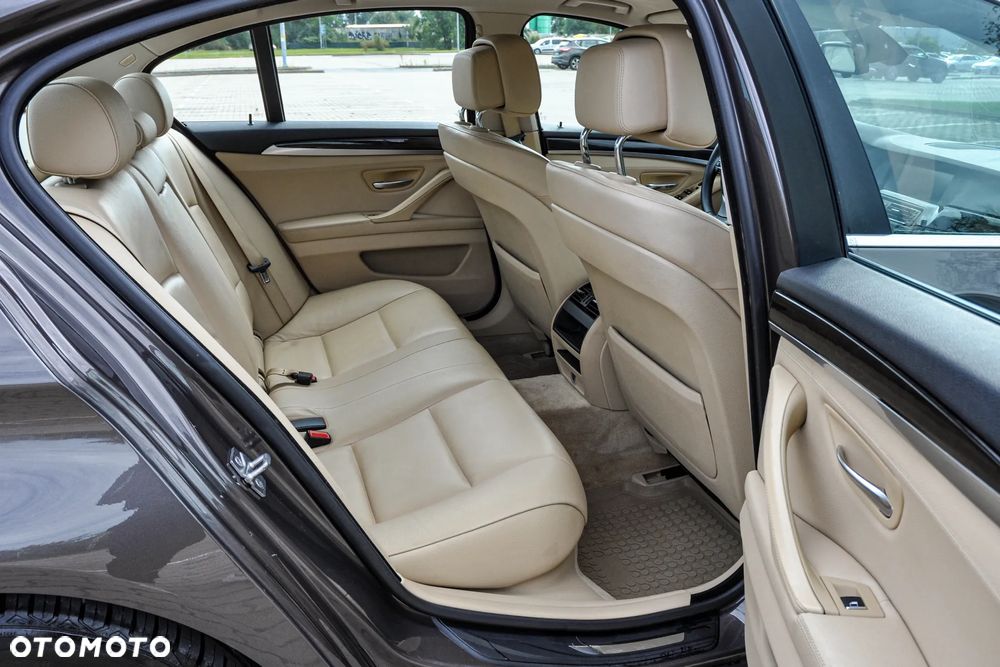 BMW Seria 5 - 13